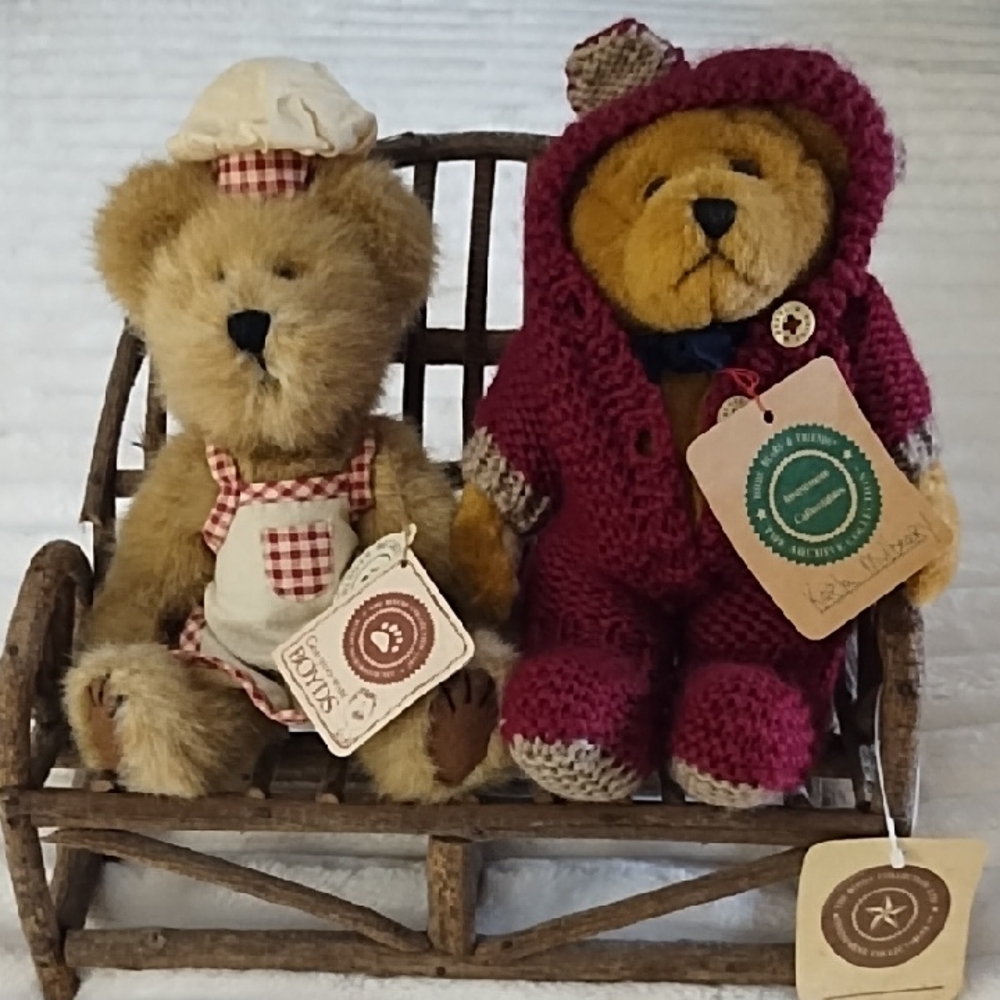 Charming Boyds Teddy Bear Duo with Outfits Without Bench